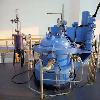 Blue jacketed reactor used for temperature control in chemical processes